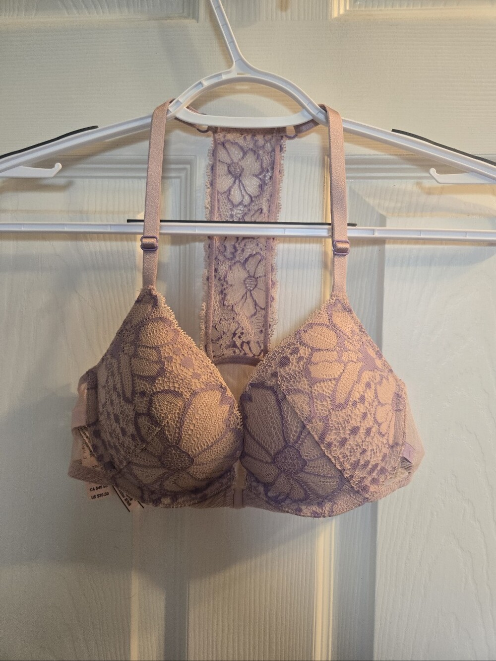 Victoria's Secret Lightly Padded Racerback Lace Bra. 32B NWT